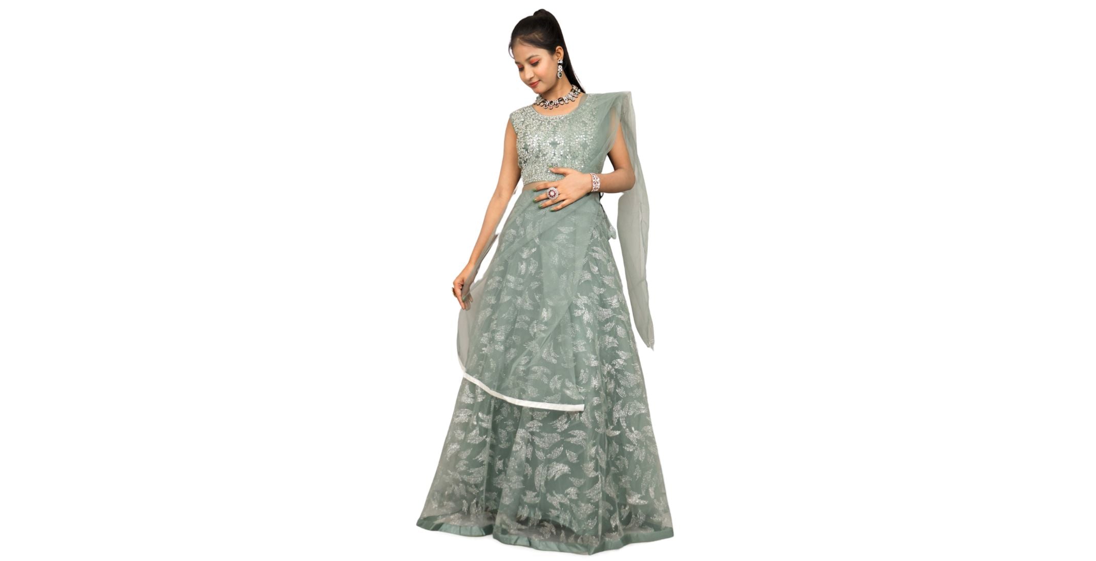 shreekama-designer-lehenga-decoding-lehenga-trends-from-classic-silhouettes-to-modern-fusion