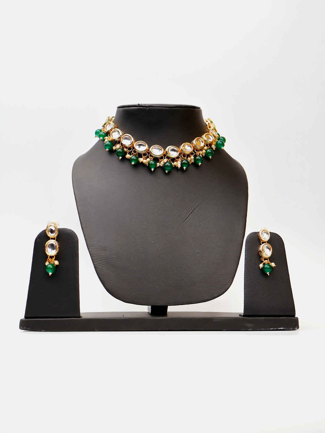 Kundan and Green Studs Necklace Set Fashion Jewelry for Party Festival Wedding Occasion in Noida