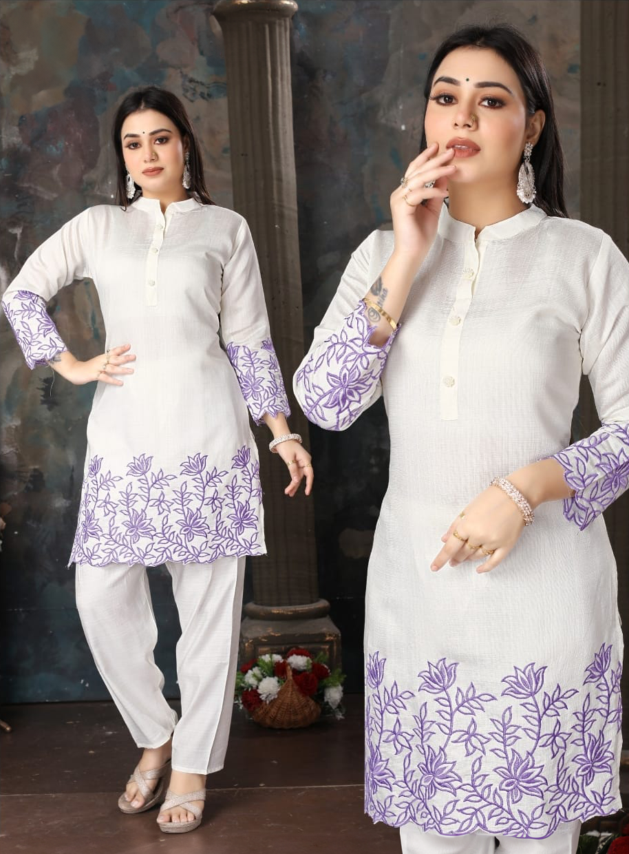 Women Cotton Blend Kurta Pant Set